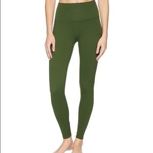 Beyond Yoga Green High Waisted Leggings NWT